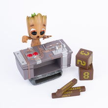 Calendario Perpetuo - Marvel (I am DJ Groot Death Button) 3D da Tavolo Figure Gadget Statua Decorazione per Scrivania Fans: Regalo Gadget Guardiani della Galassia 11,5 x 13,5 x 9,9 cm