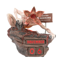 Calendario Perpetuo - Stranger Things (Demogorgon) 3D da Tavolo Decorazione Scrivania per Fans: Regalo Gadget 13,3 x 13,3 x 14,6 cm