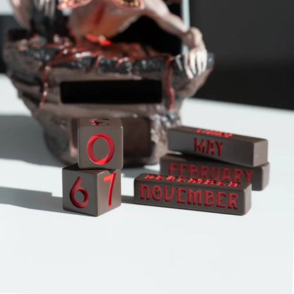 Calendario Perpetuo - Stranger Things (Demogorgon) 3D da Tavolo Decorazione Scrivania per Fans: Regalo Gadget 13,3 x 13,3 x 14,6 cm