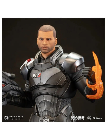 Dark Horse Deluxe: Mass Effect - Comandante John Shepard Statua Figure 24cm