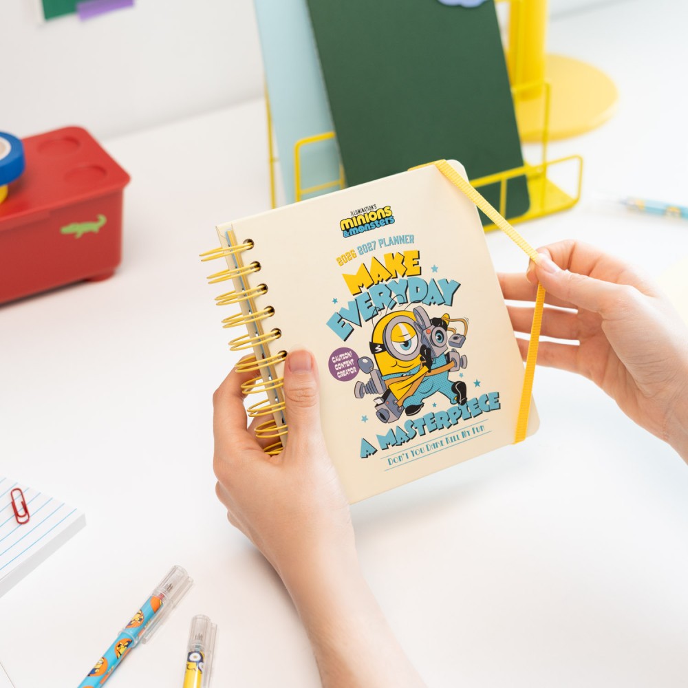 Minions - Diario Scolastico Scuola 2026 2027 Elementari/Medie - Agenda Giornaliera 2026 2027 11 Mesi con Copertina Rigida, Stickers e Divisori Illustrati (14 x 16 cm) - hardcover