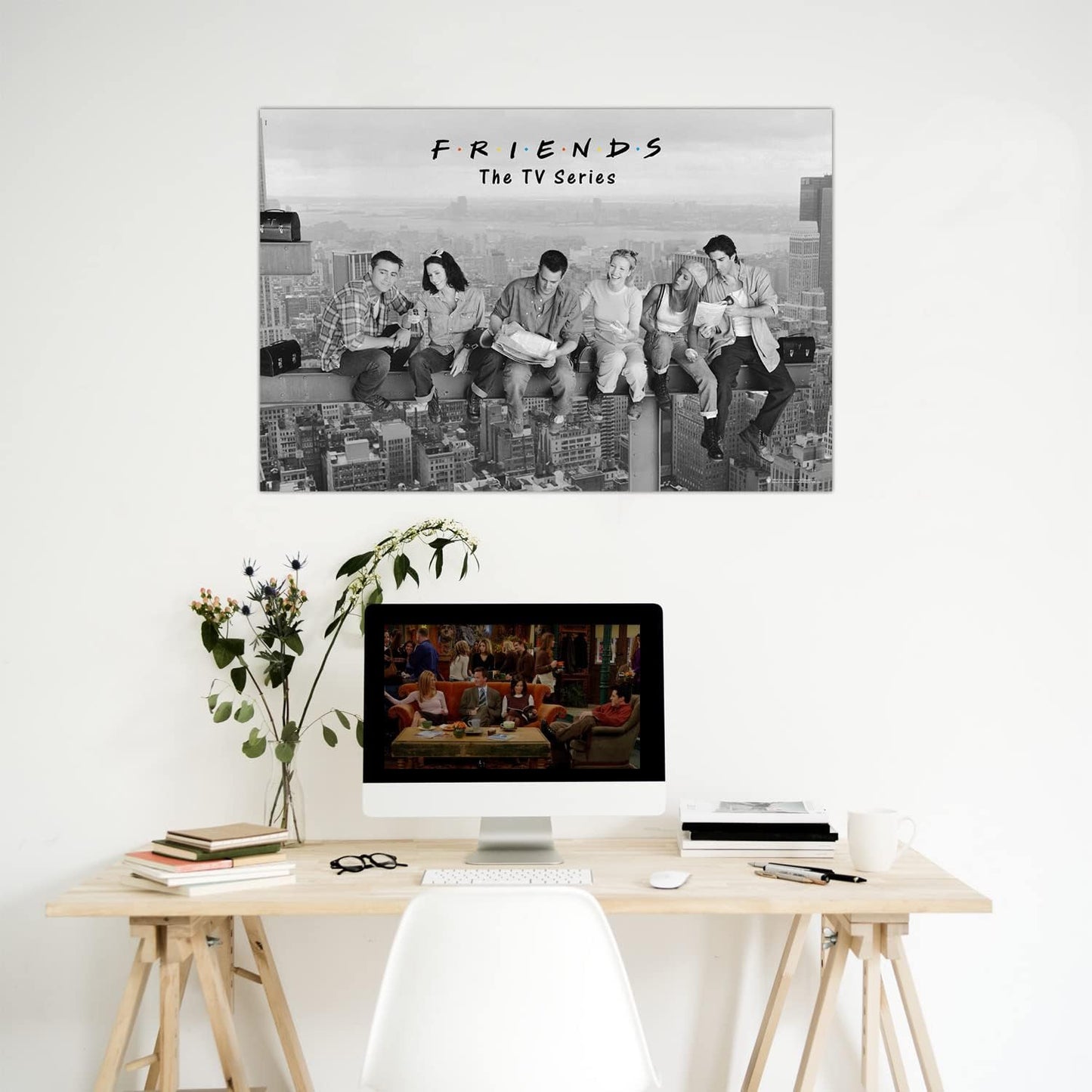 Maxi Poster (Friends-Lunch on a Skyscraper) 91x61 cm Incorniciabile da Muro Parete Nerd Ufficio Casa Cameretta