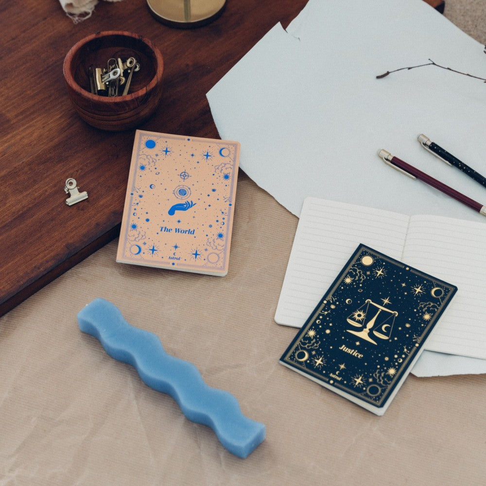 Astrale (The Lovers, Justice, World) Set 3 Quaderni A6 per Appunti: Bullet Journal Puntinato, a Righe e a Pagine Bianche con Copertina Flessibile, 64 Pagine ciascuno