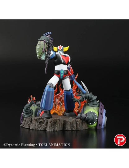 Bandai UFO Robot Grendizer Scene Select 01: Roar of Victory Goldrake Figure 16cm