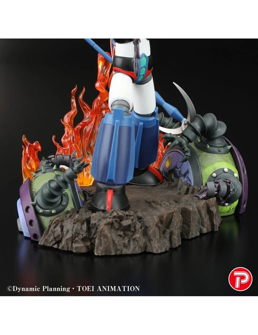 Bandai UFO Robot Grendizer Scene Select 01: Roar of Victory Goldrake Figure 16cm