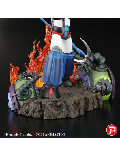 Bandai UFO Robot Grendizer Scene Select 01: Roar of Victory Goldrake Figure 16cm