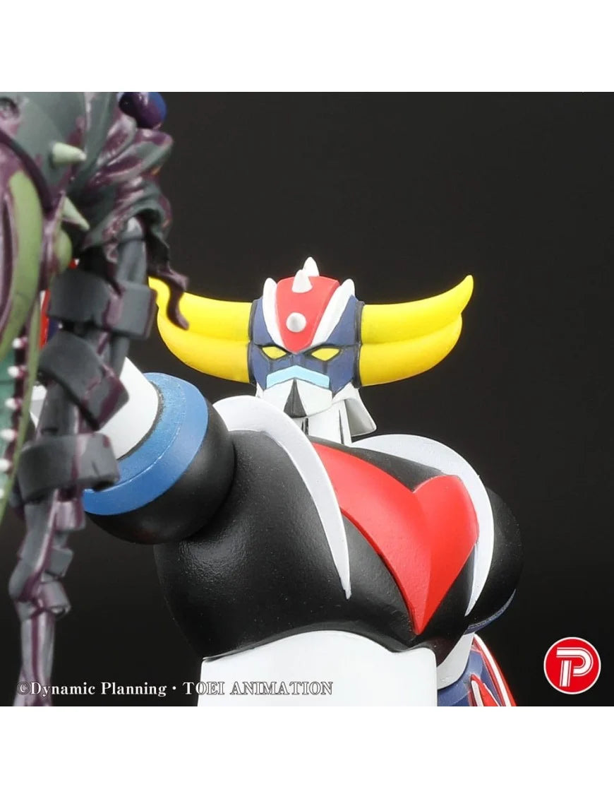 Bandai UFO Robot Grendizer Scene Select 01: Roar of Victory Goldrake Figure 16cm
