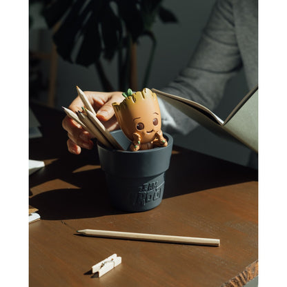 Portapenne da Scrivania Marvel (I'am Groot) Gadget 3D - Decorativo in Resina con Scomparto Interno | Cancelleria Porta Penne, Matite Guardian Of Galaxy 9,8 x 16,3 x 9,8 cm