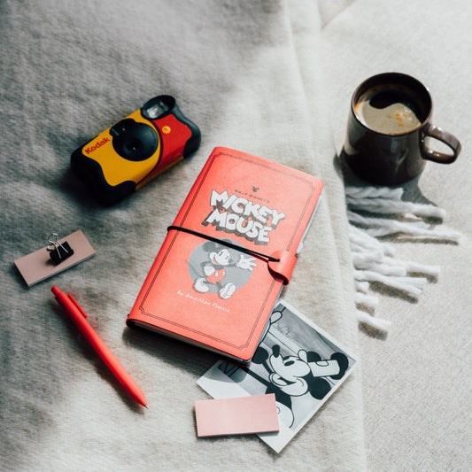 Taccuino Disney Topolino "Mickey Mouse" Diario Personale Viaggio 2 Quaderni Sostituibili: Bullet Journal Puntinato e a Righe 160 pag