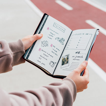 Taccuino Disney Topolino "Mickey Mouse" Diario Personale Viaggio 2 Quaderni Sostituibili: Bullet Journal Puntinato e a Righe 160 pag