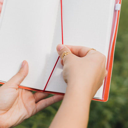 Taccuino "Frida Kahlo" Diario Personale Viaggio 2 Quaderni Sostituibili: Bullet Journal Puntinato e a Righe 160 pag