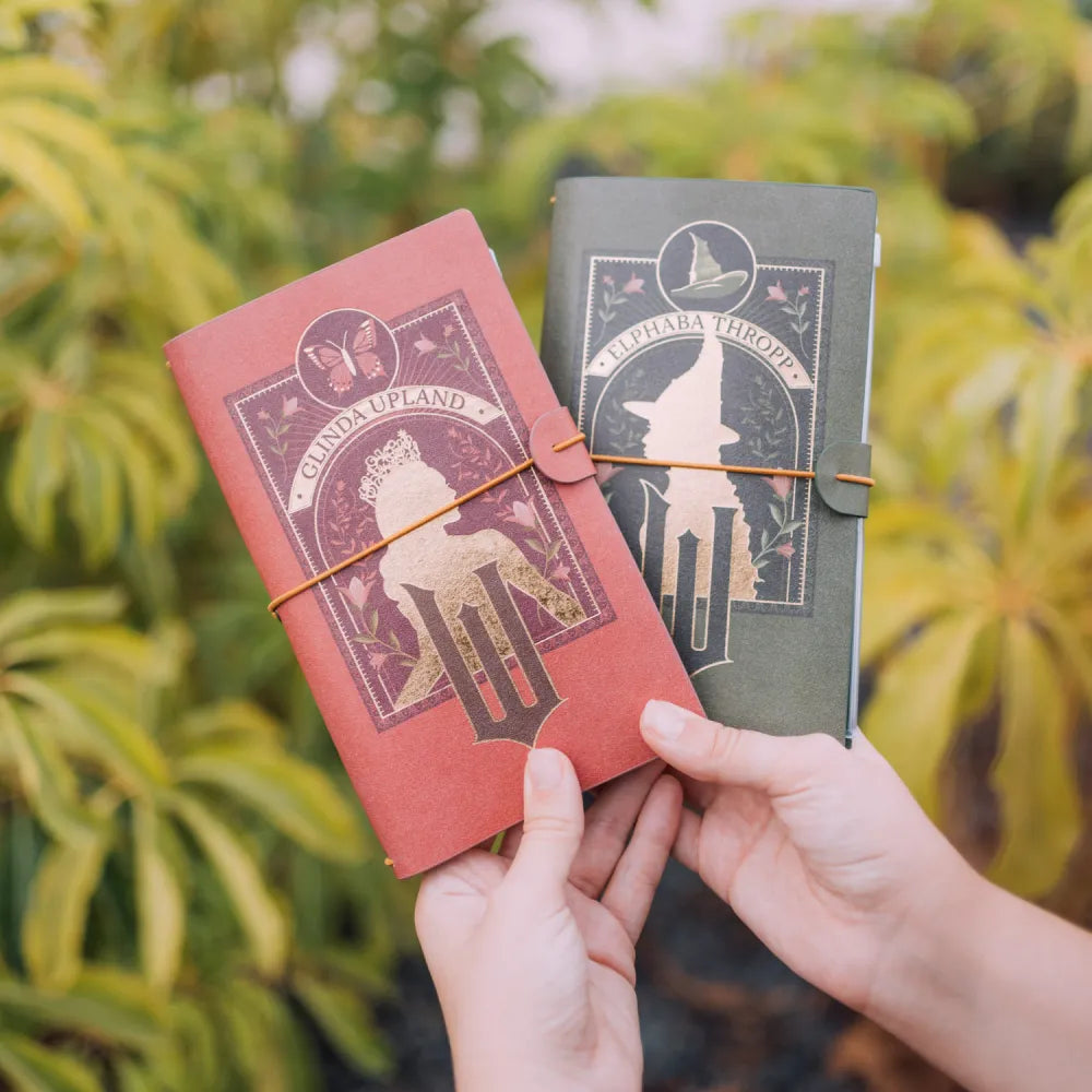 Taccuino Wicked "Elphaba" Diario Personale da Viaggio 2 Quaderni Sostituibili: Bullet Journal Puntinato e a Righe 160 pag