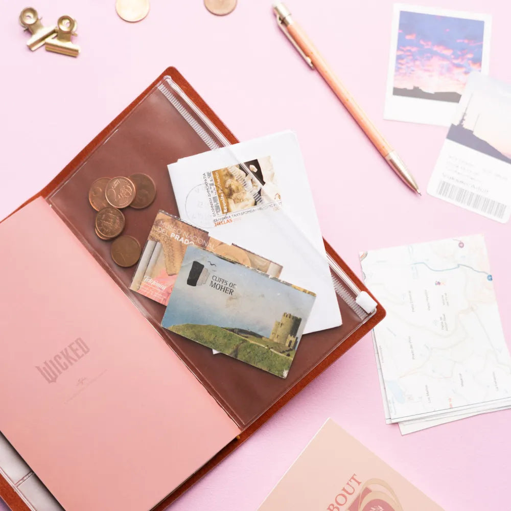 Taccuino Wicked "Glinda" Diario Personale da Viaggio 2 Quaderni Sostituibili: Bullet Journal Puntinato e a Righe 160 pag