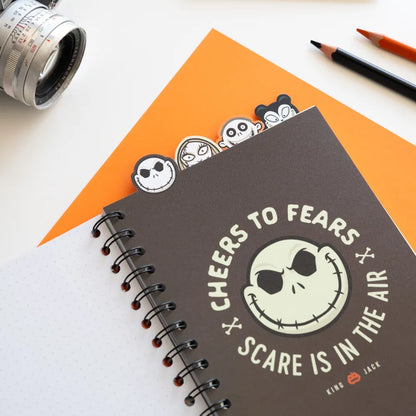 Quaderno Appunti A5 Disney (The Nightmare Before Christmas) TNBC Taccuino con Anelli Bullet Journal Puntinato Diviso in Sezioni con 4 Separatori e Copertina Morbida, 160 Pagine | Scuola Cancelleria, Diario Personale
