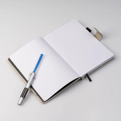 Star Wars (LUKE SKYWALKER) Taccuino A5 e Penna - Quaderno Appunti Pagine Bianche con Penna Proiettore a Pile, Copertina Rigida, Tasca Espandibile e Segnalibro | Diario Personale (192 Pagine) - Idea Regalo Gadget Tv