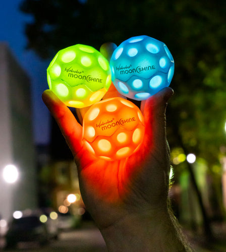 Waboba Pallina Moon Ball Moonshine Light Up 1pz Glow In The Dark Rimbalzante - 3 Colori - Light Up Moon Ball Led Hyper Bouncy - Extra Bounce Land Ball