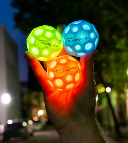 Waboba Pallina Moon Ball Moonshine Light Up 1pz Glow In The Dark Rimbalzante - 3 Colori - Light Up Moon Ball Led Hyper Bouncy - Extra Bounce Land Ball