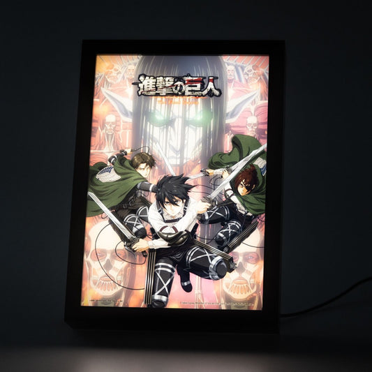 Quadro LED (Attack on Titan) Manga Poster Stampa Lamina decorativa Illuminata per cameretta ragazza, stanza bambine/Decorazione Ufficiale Gadget da parete o tavolo Incorniciata