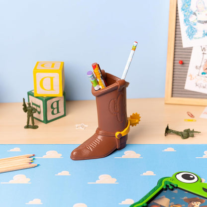 Portapenne - Disney Pixar (Toy Story) Stivale di Woody + Set Cancelleria Porta Penne Matite Ufficiale 18 x 16,3 x 8,5 cm